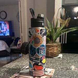 Tervis Multicolor Graphic Water Bottle